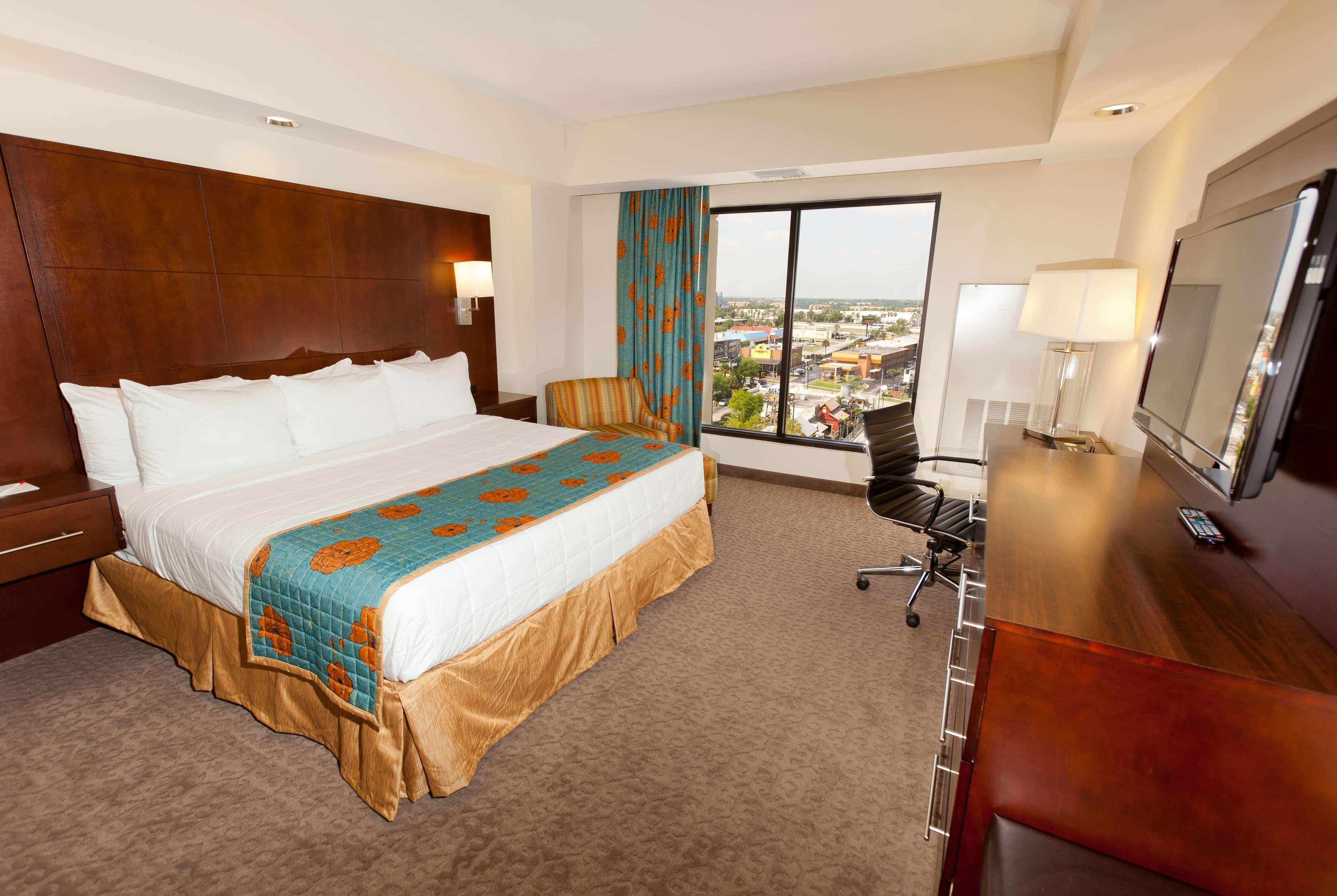 奥兰多国际大道温德姆华美达广场套房酒店 客房 照片